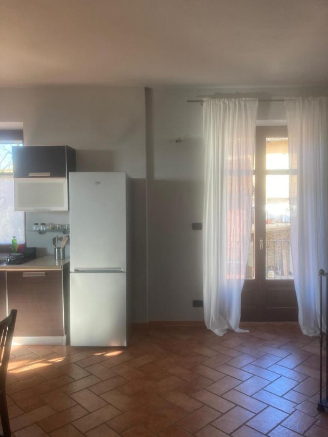 Da Emi - La Casetta In Piazza Monforte dʼAlba Buitenkant foto