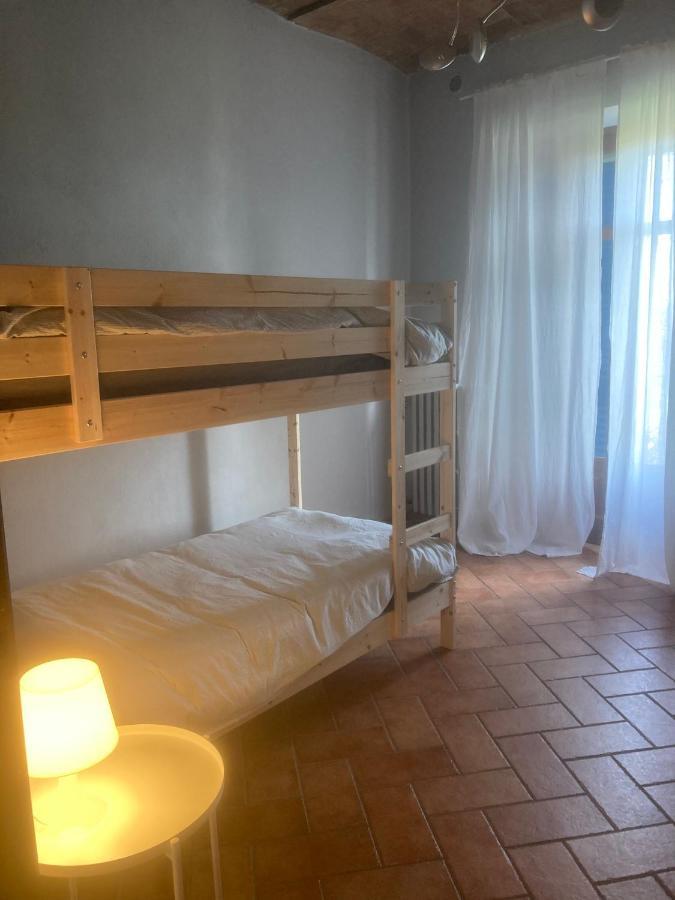Da Emi - La Casetta In Piazza Monforte dʼAlba Buitenkant foto